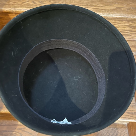 Stylish Wool Hat - Picture 5 of 6